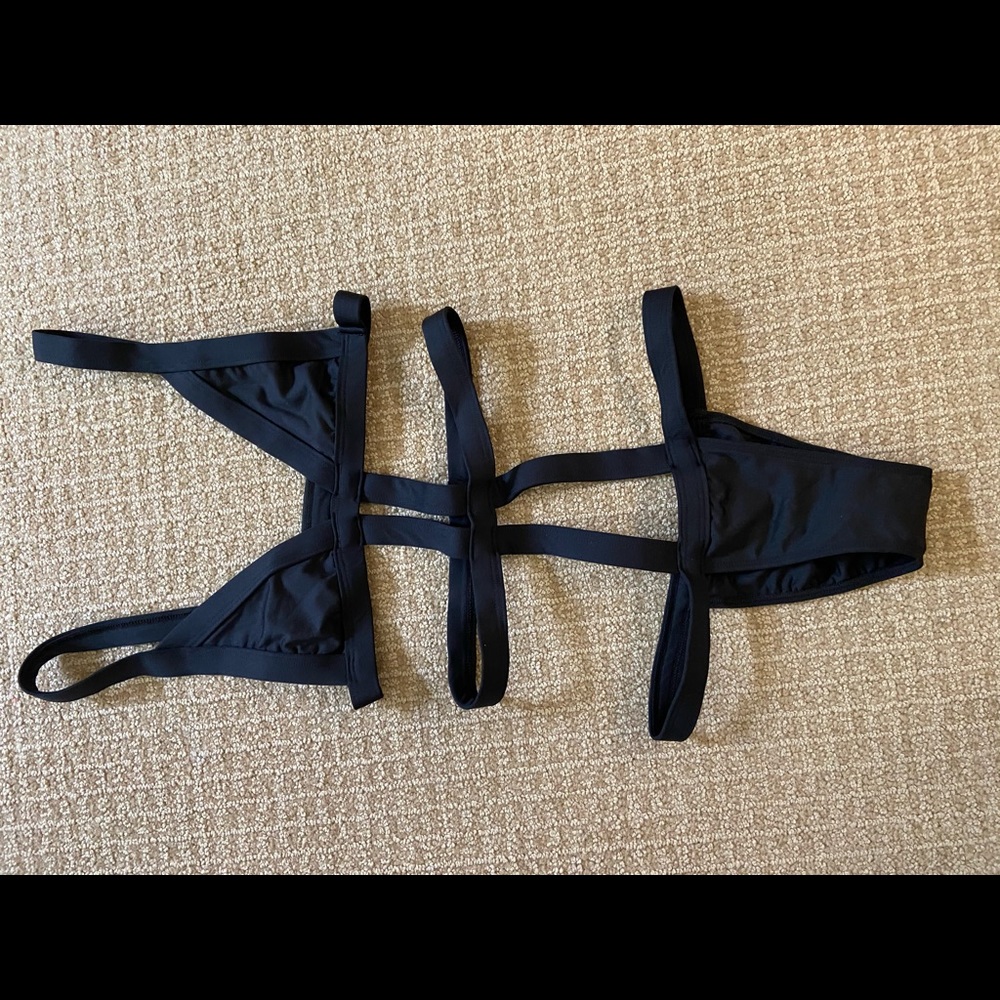 Minimale Animale Strappy One Piece